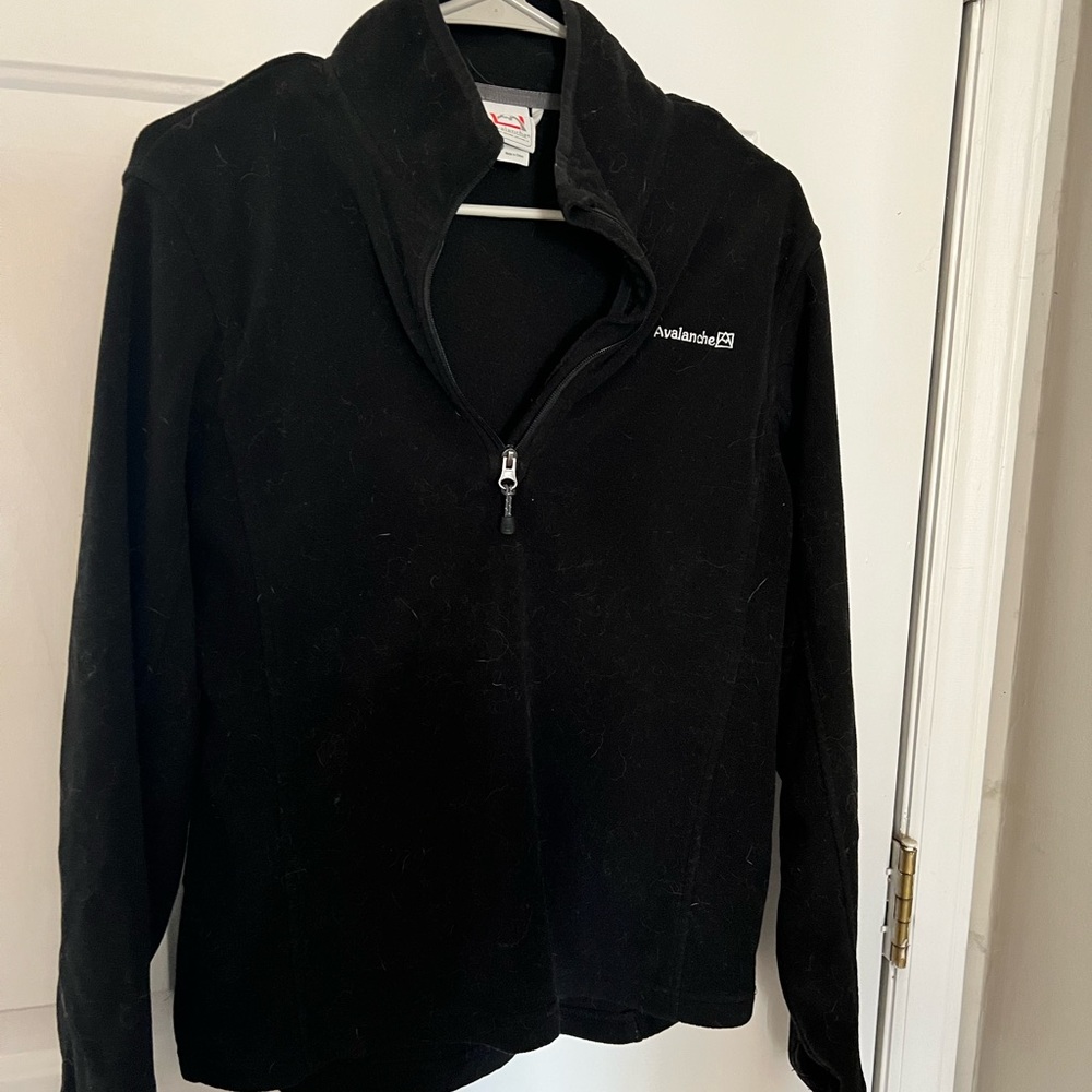 Avalanche zip up sweater. Size small